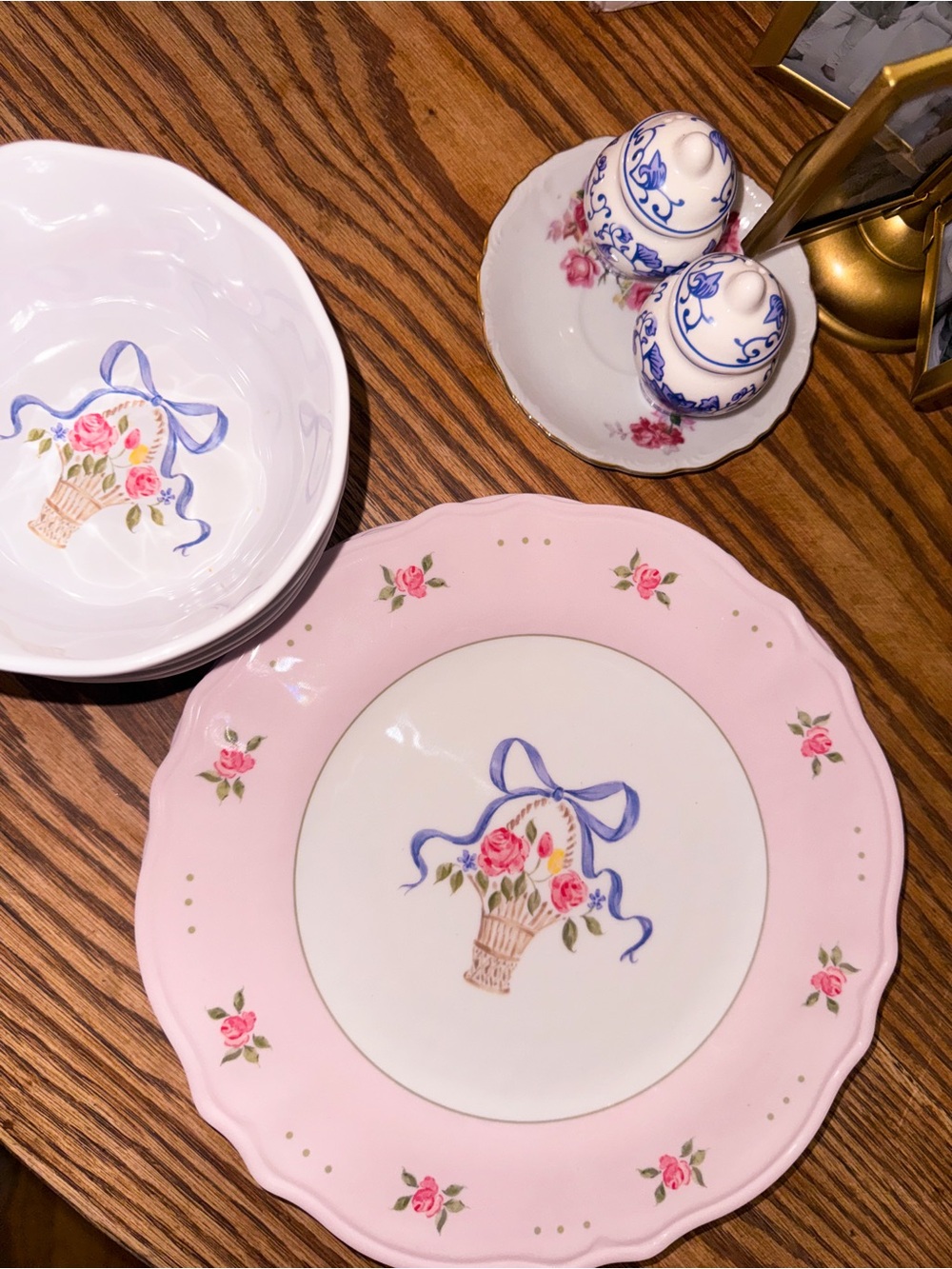 LoveShackFancy x Pottery Barn Lrg Dinner Plates & Salad Bowl Bundle (8 pieces)